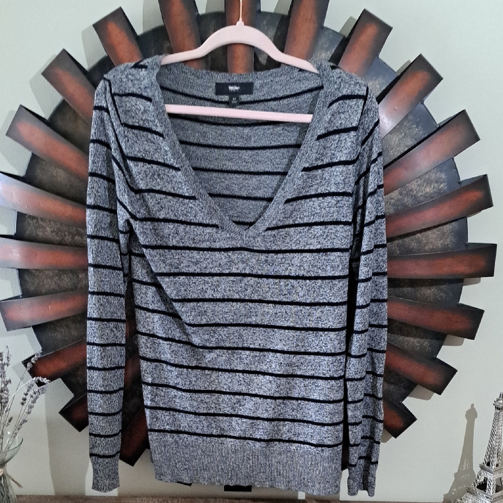 Massimo Gray Striped Women's Sweater - Like New
